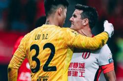 JJB-今晨中超传出新动向，拜仁慕尼黑内部沟通，管理层表态——悬念犹存，阵容厚度经受考验的简单介绍