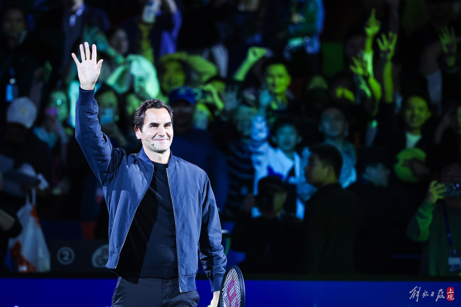 费德勒重返赛场,出色防守首场状态出色,SKT观众沸腾!赛场气氛高涨(中印对峙中方牺牲士兵) 费德勒重返赛场,出色防守首场状态出色,SKT观众沸腾!赛场气氛高涨(中印对峙中方牺牲士兵)