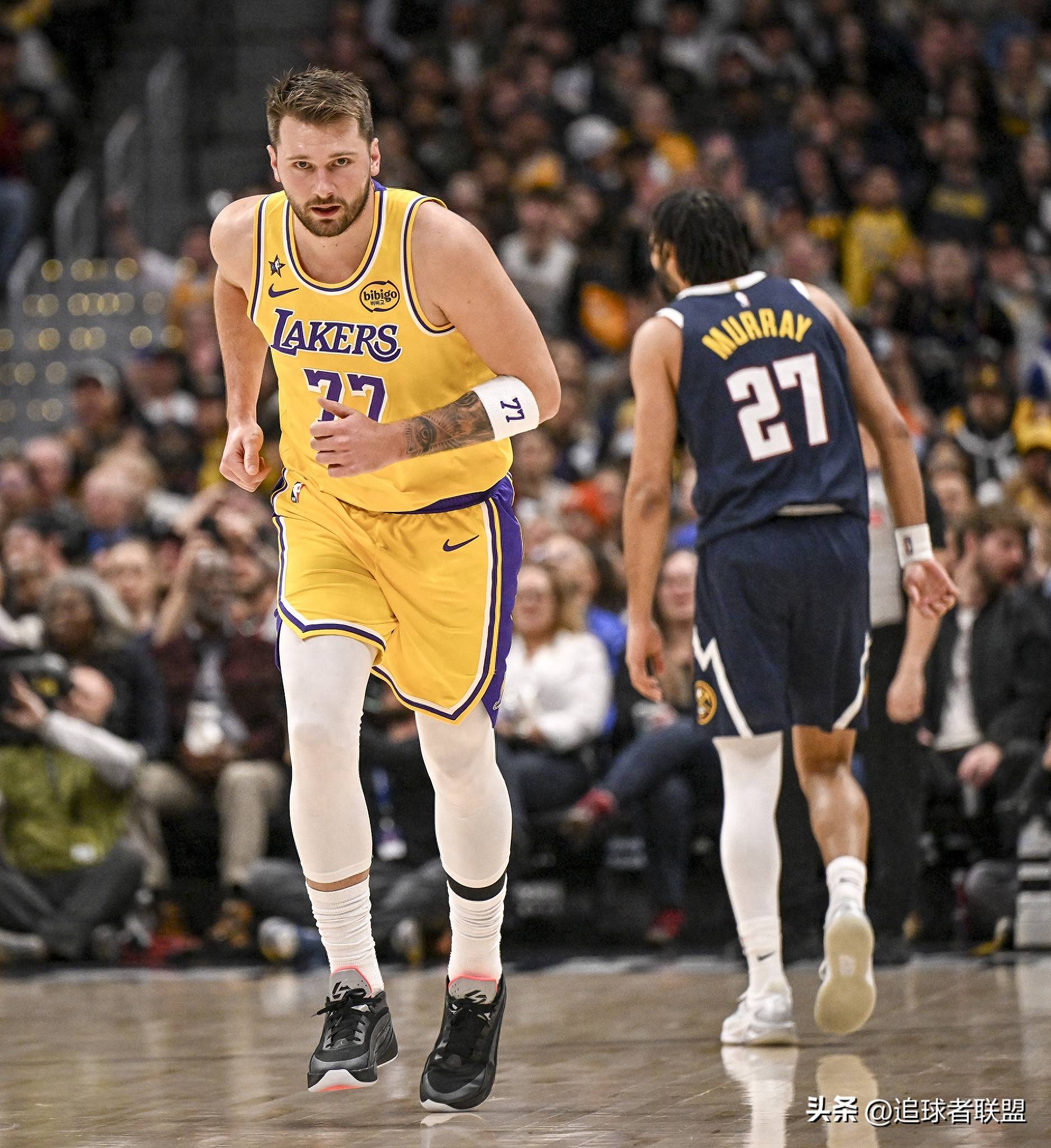 东契奇在美国队比赛中逆转,连败引发热议的是谁 东契奇在美国队比赛中逆转,连败引发热议的是谁